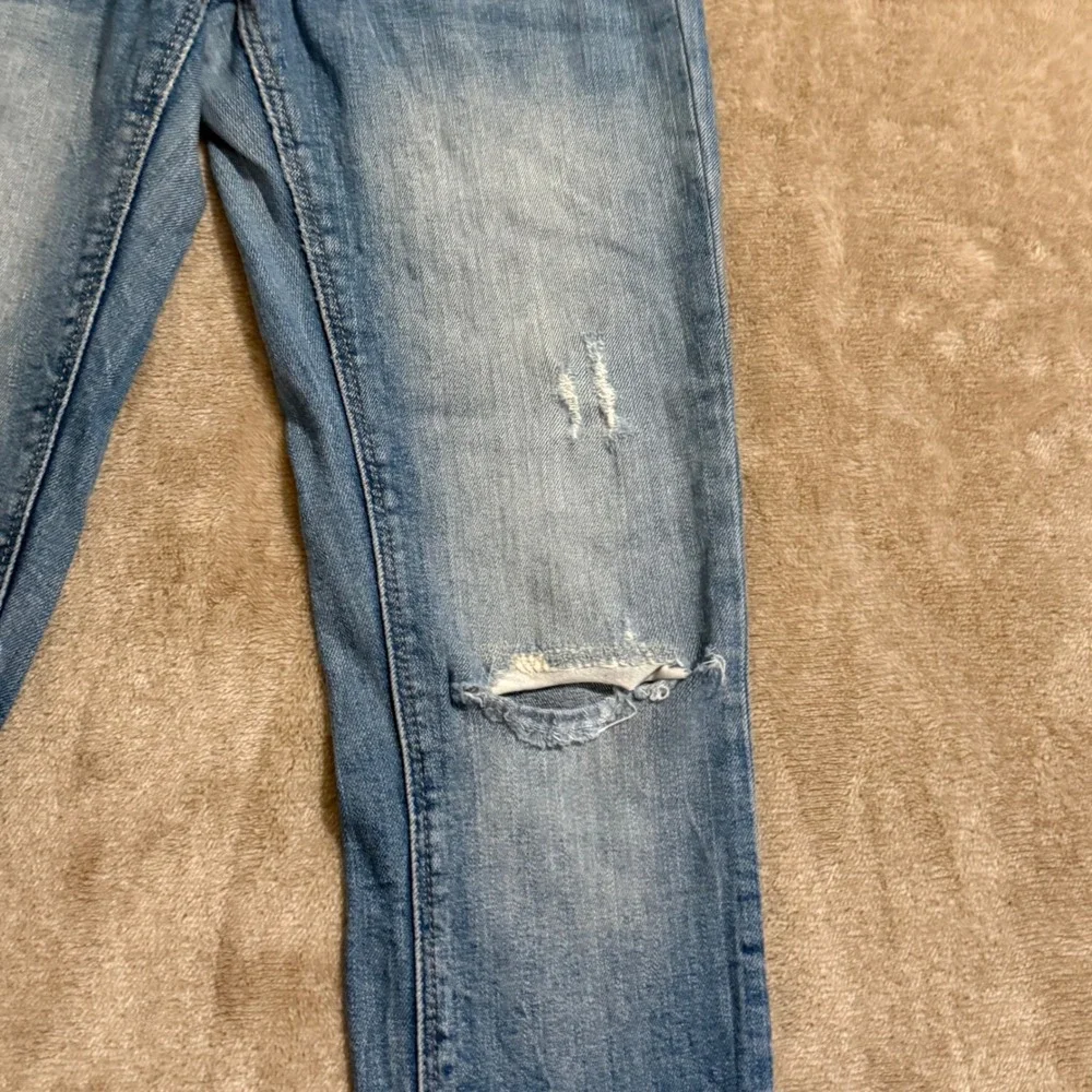 Zara Woman Premium Denim Skinny Jeans Blue Distressed Raw Hem Size 2